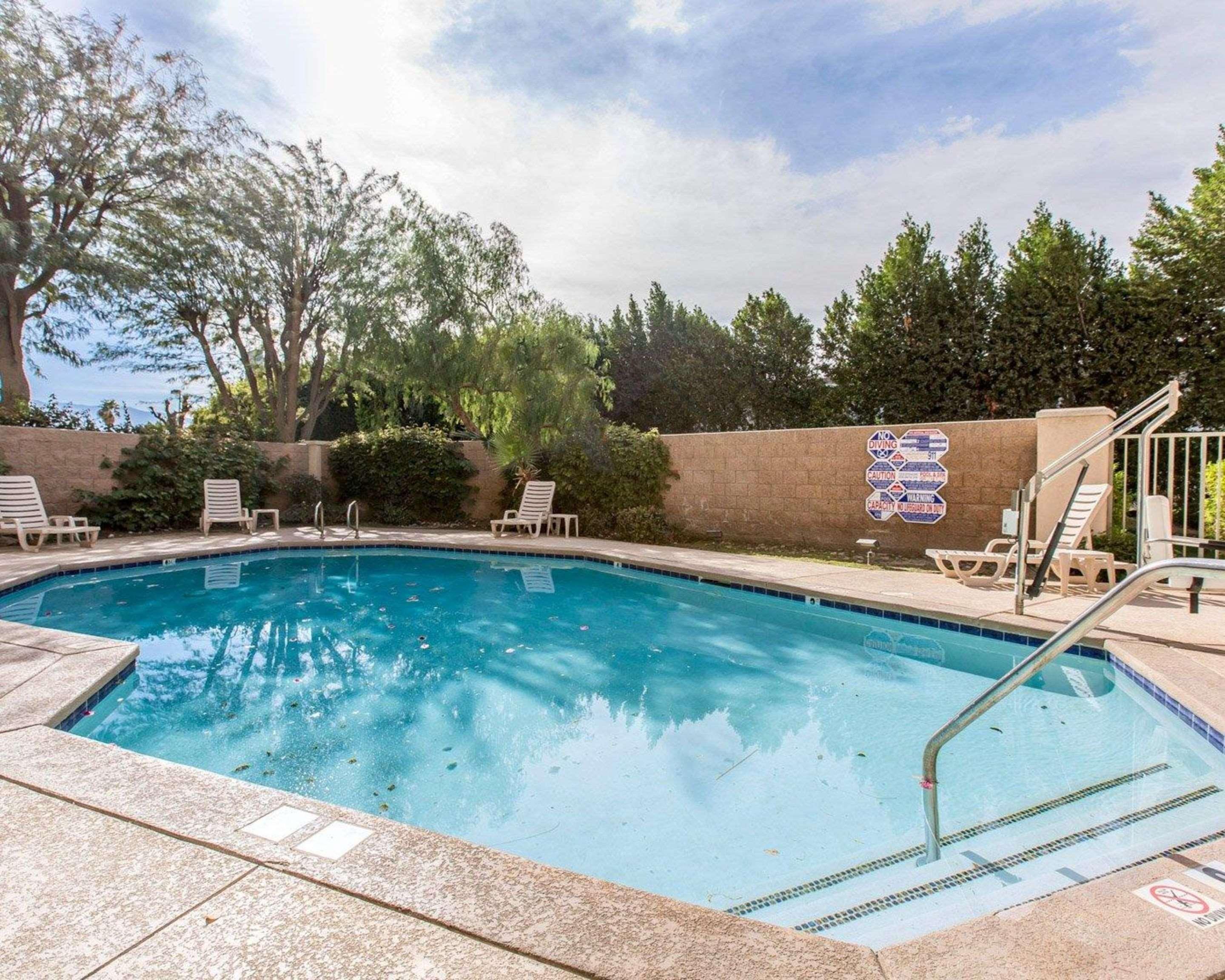 Comfort Suites Palm Desert I-10 Exterior foto